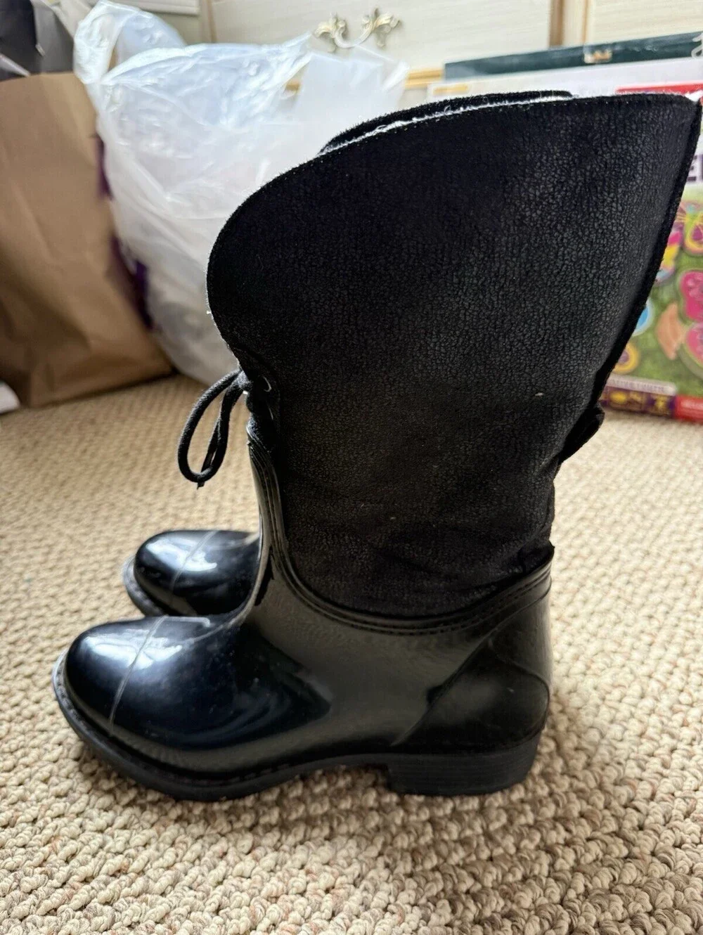 Women’s Black Rain and Snow Boots with Faux Fur Lining Size 7